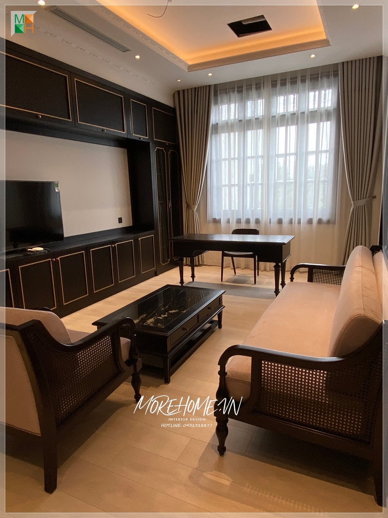 Bàn trà gỗ tự nhiên màu đen phong cách indochine hiện đại đan xen chút cổ xưa gần gũi với người dân Việt